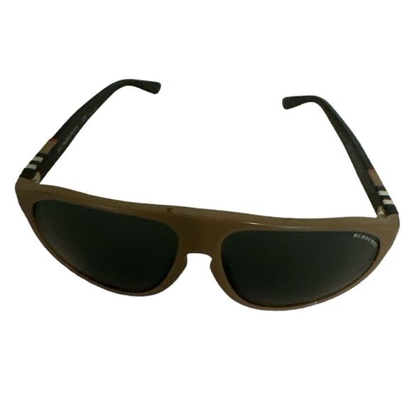 Burberry Designer Sunglasses - Picture 1 of 6